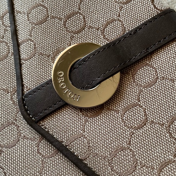 Vintage Oroton canvas and brown leather clutch - Picture 2 of 5